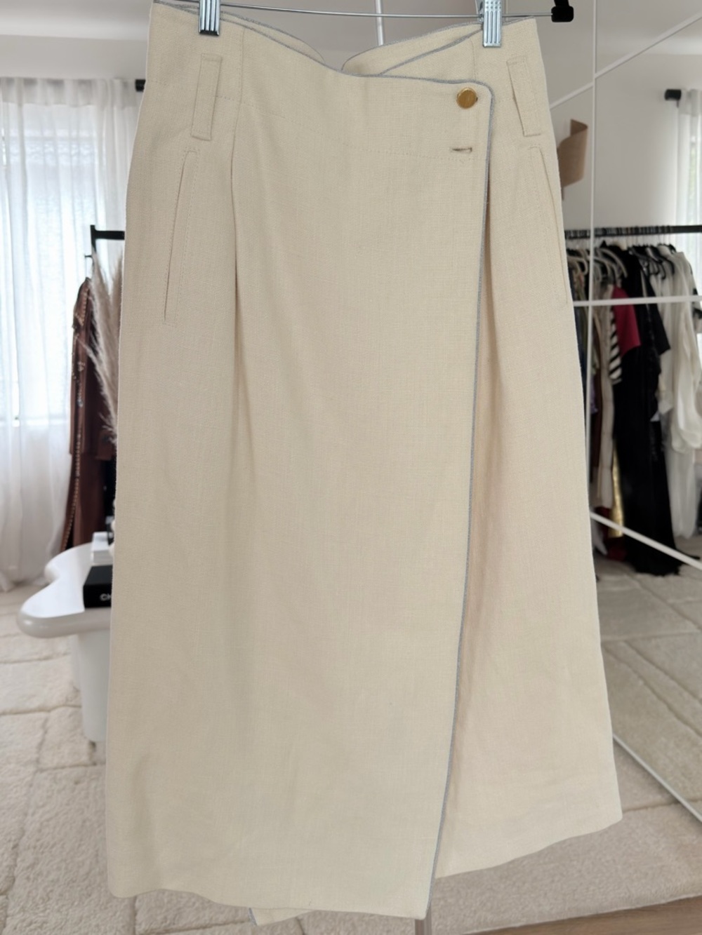 Gucci Cream Wrap-Front Midi Skirt with Contrasting Trim